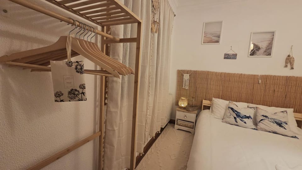 Bed, Photo of the whole room, Bedroom, towels, wardrobe