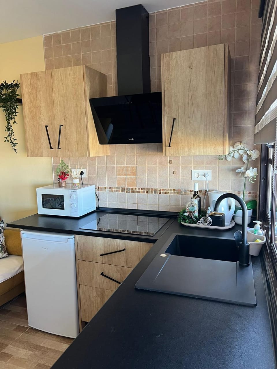 Kitchen or kitchenette, stove