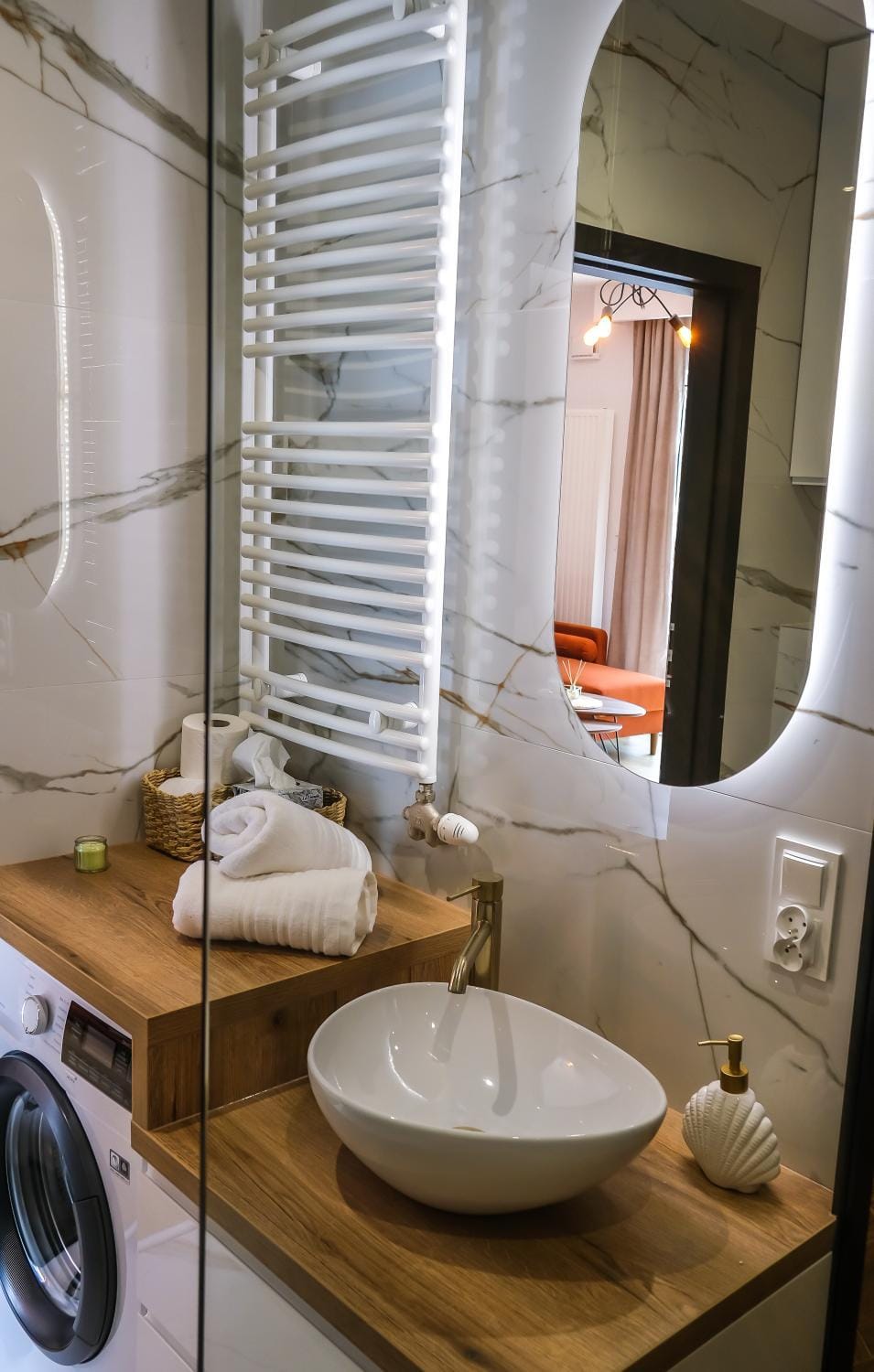 Bathroom, towels, washing machine, dryer