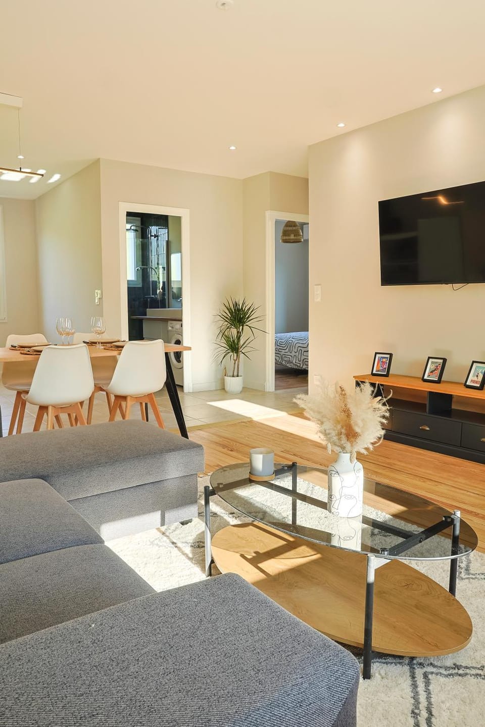 TV and multimedia, Living room, Seating area