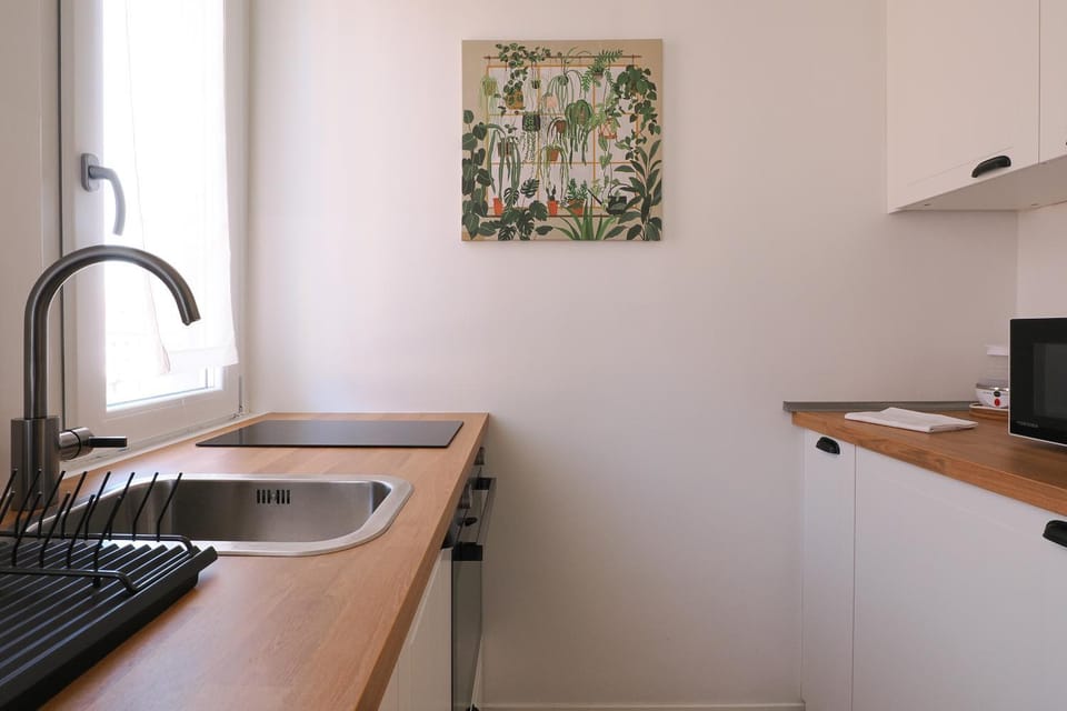 Kitchen or kitchenette, stove