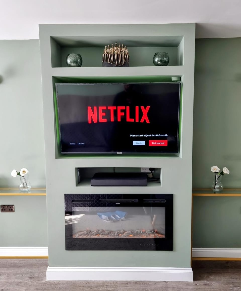 TV and multimedia, Evening entertainment