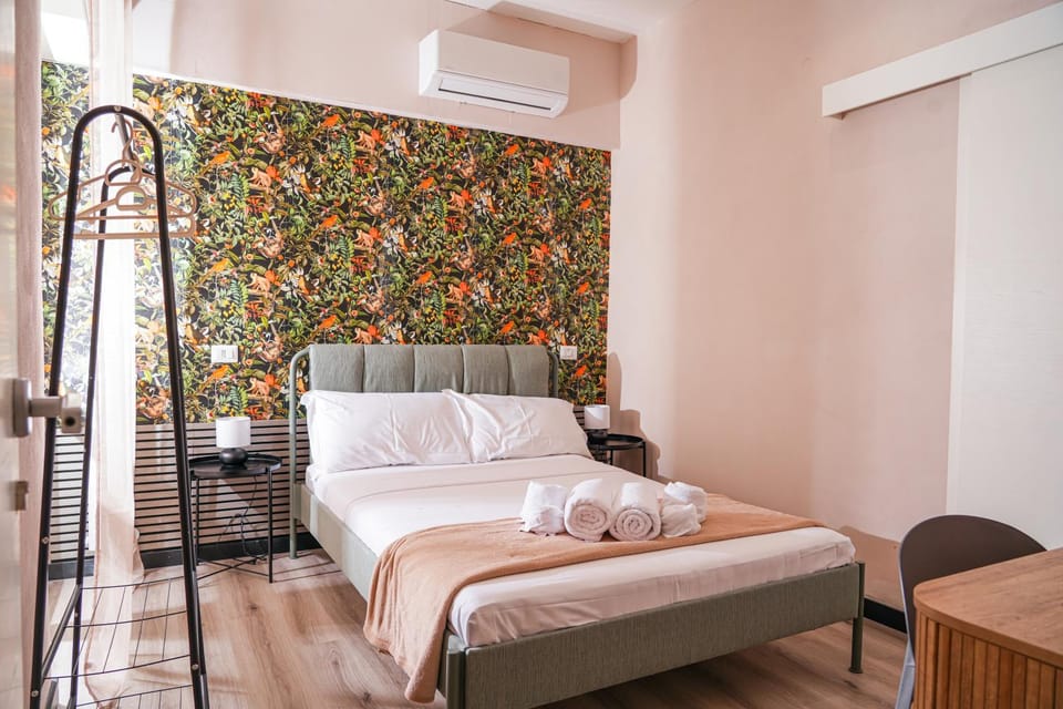 Bed, Photo of the whole room, Bedroom, towels, air conditioner