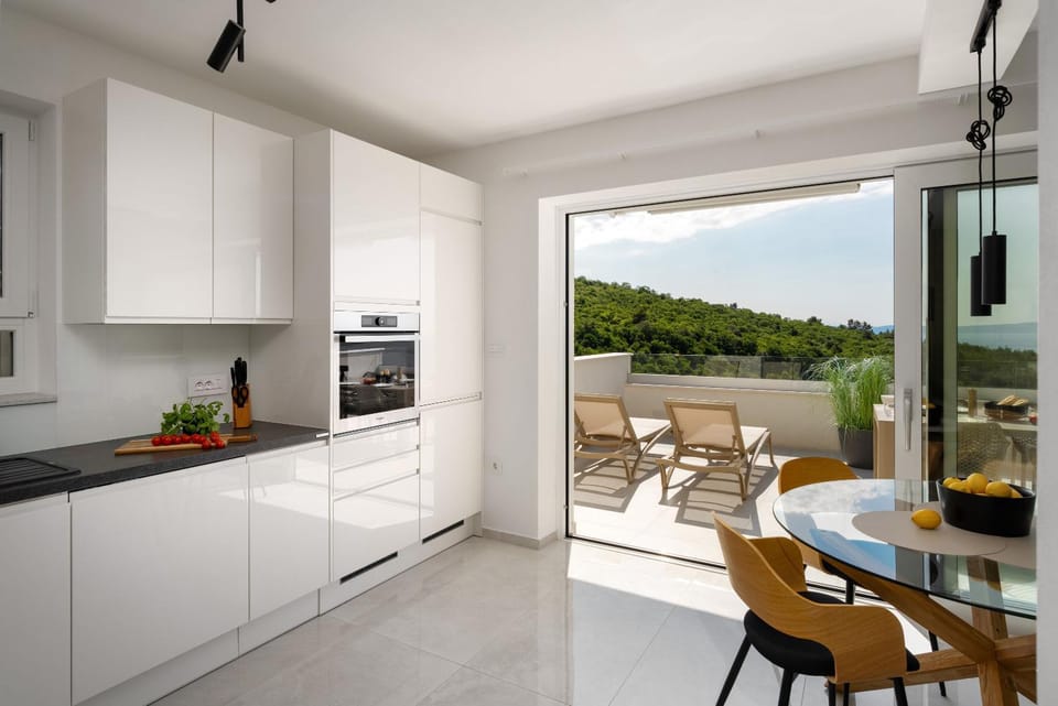 Balcony/Terrace, Dining area, kitchen