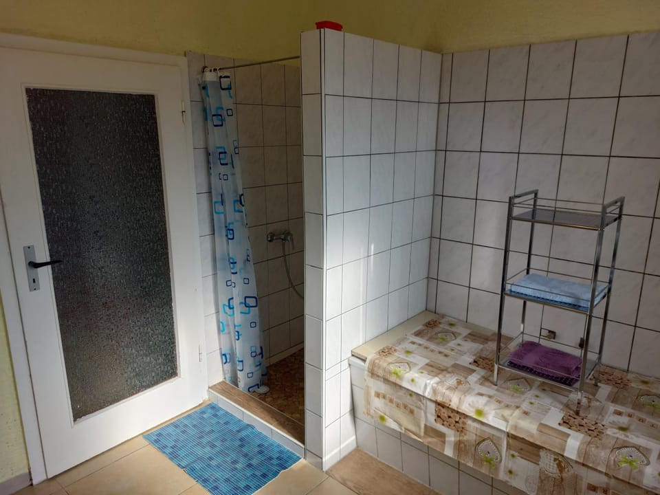 Handwerkerunterkunft Mieszkanie dla monterów Waschmaschine Parkplatz WiFi kostenlos Apartment in Saxony