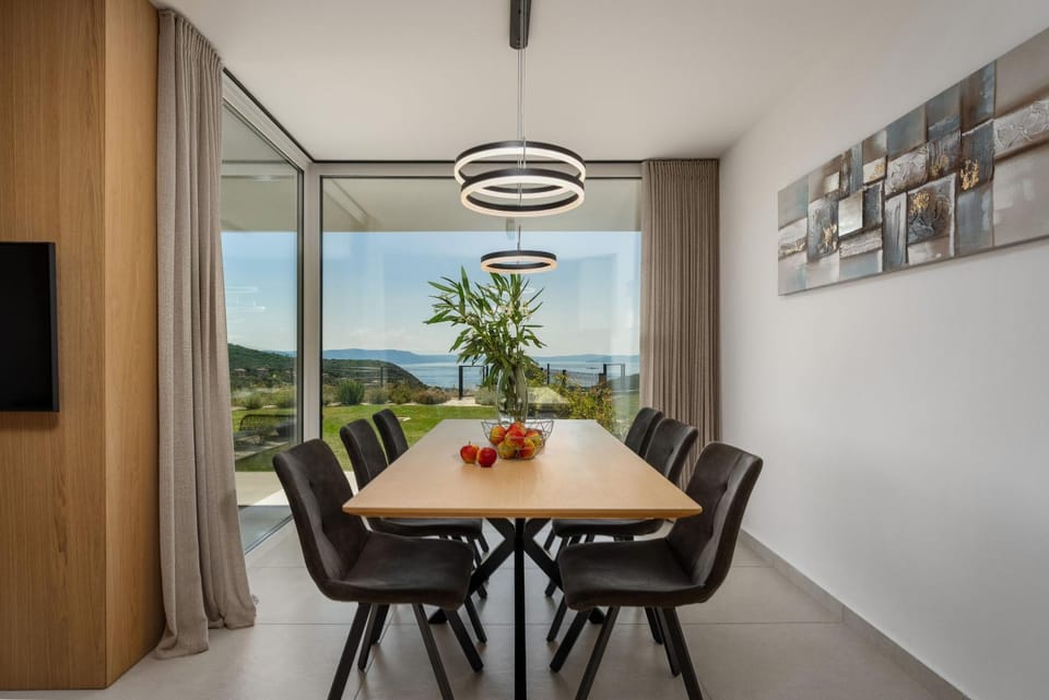 Dining area, Sea view