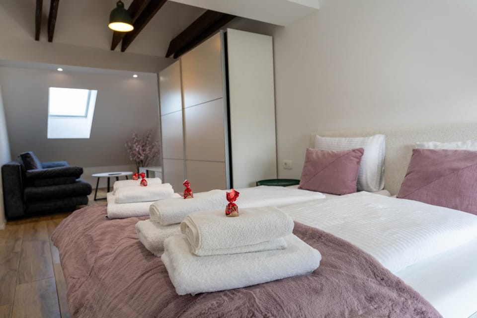 Bed, Bedroom, wardrobe