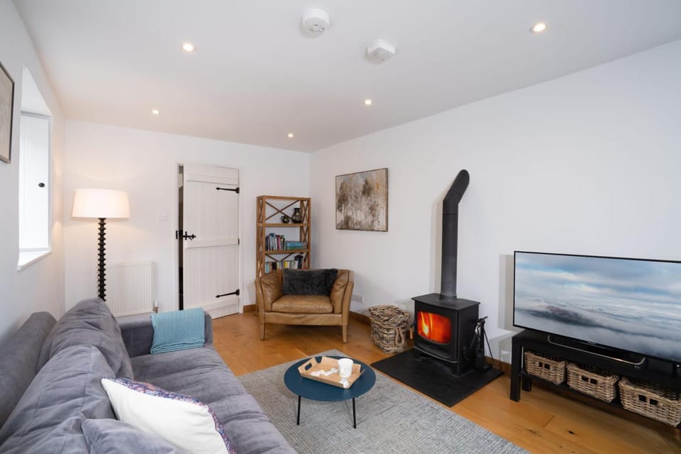 Charming 3-Bedroom Barn in Ambleside by LetMeStay House in Ambleside