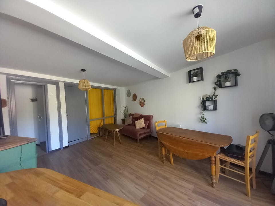 T2 cosy avec terrasse privative Apartment in Occitanie