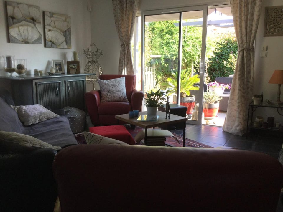Seating area