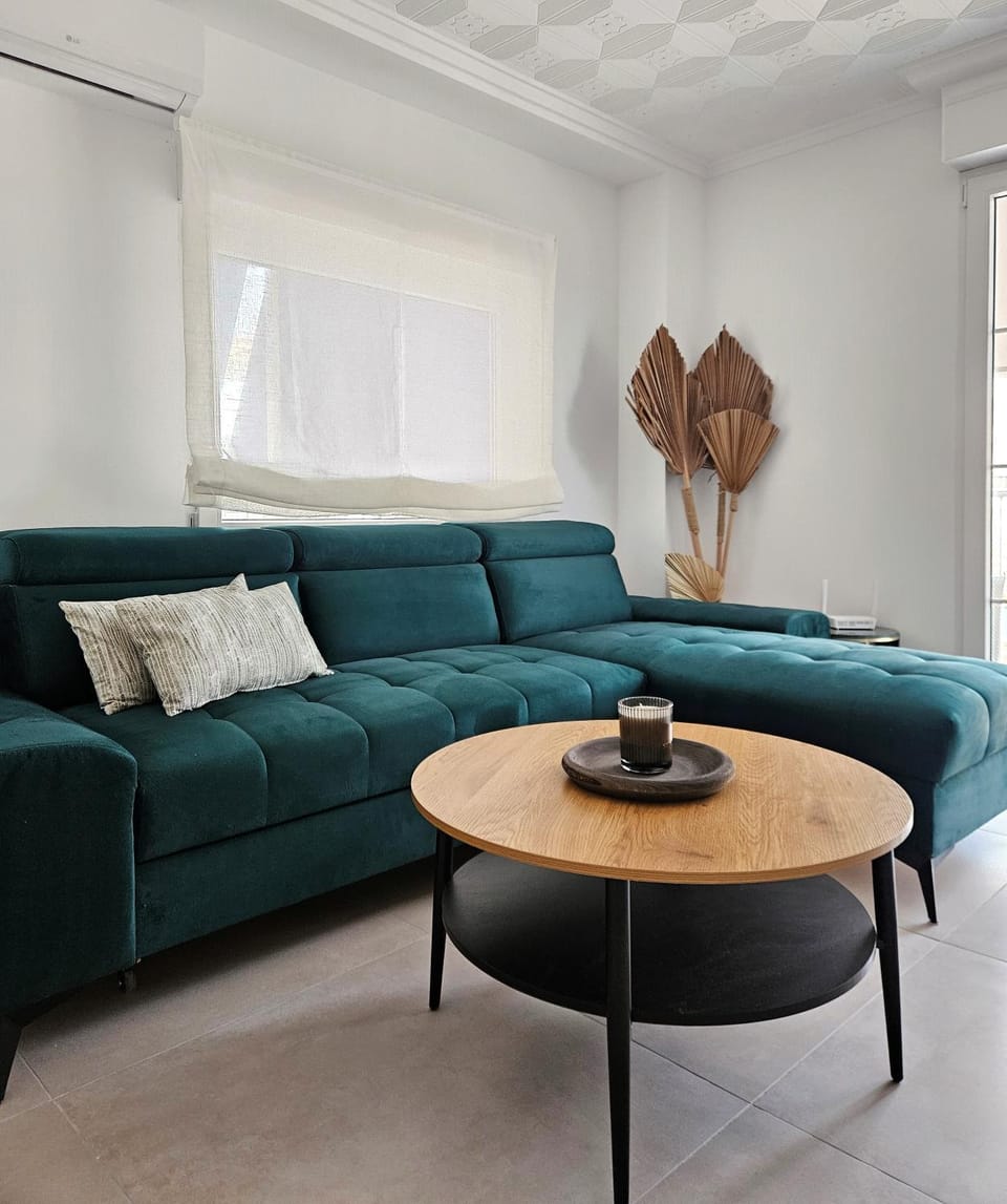 Living room, Seating area, air conditioner