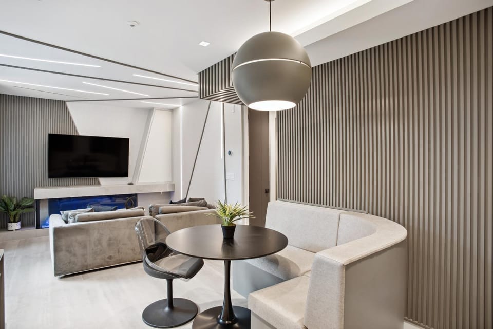 TV and multimedia, Living room, Dining area