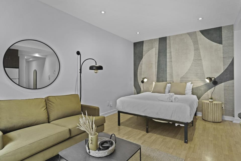 Bed, Living room, Seating area, Bedroom