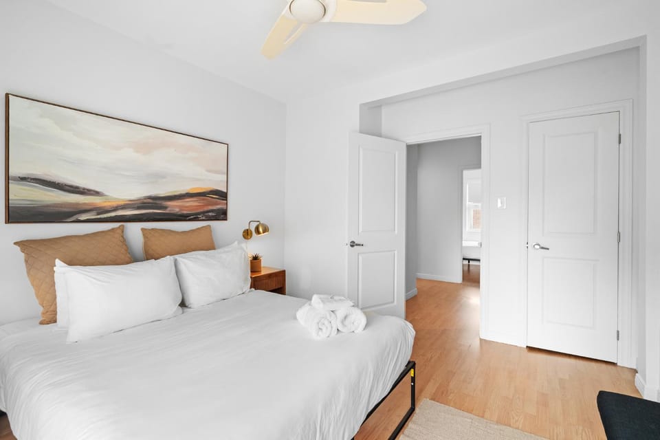 Bed, Bedroom, towels, wardrobe