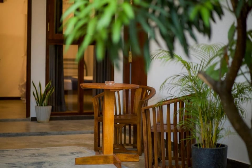 Chathu Villa Bed and Breakfast in Kamburugamuwa