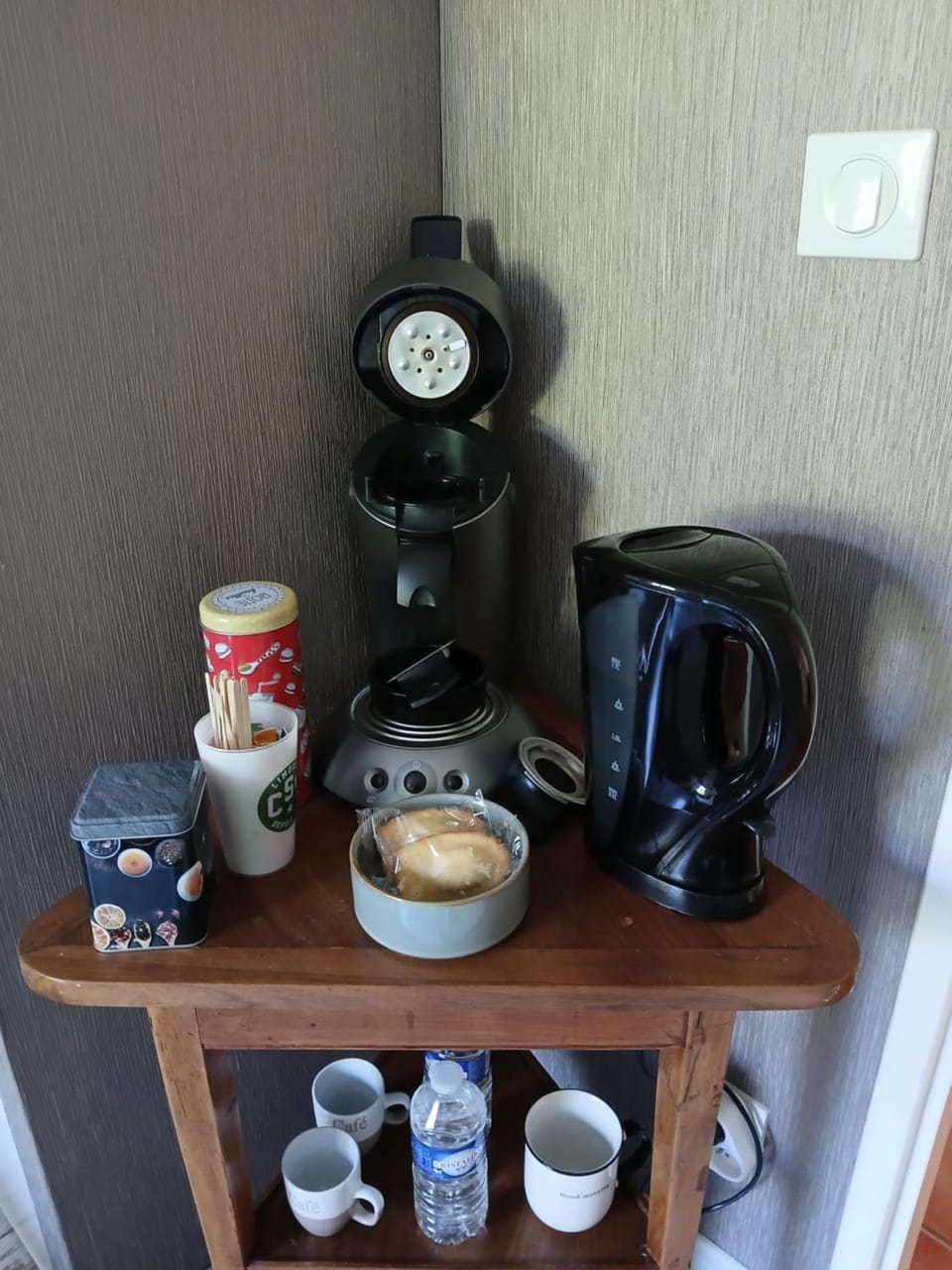 Coffee/tea facilities