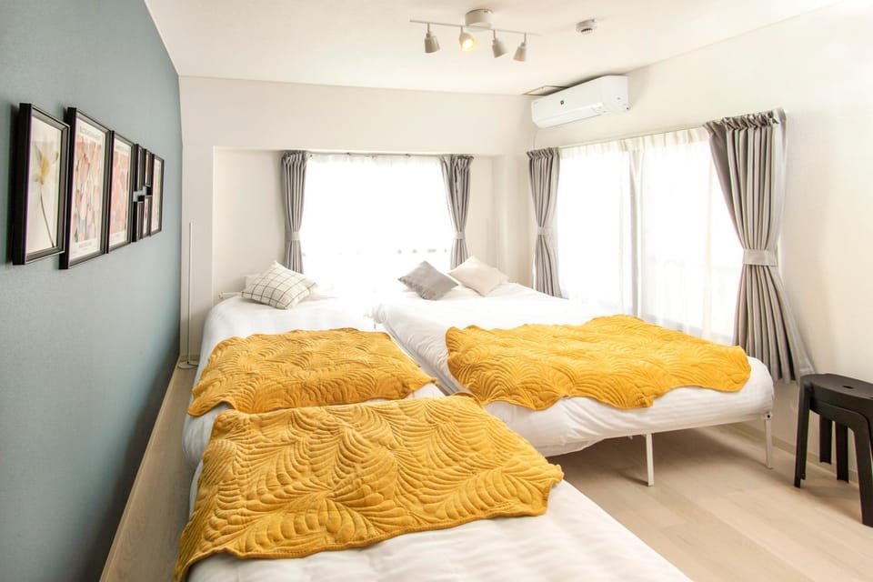 Bed, Bedroom, air conditioner