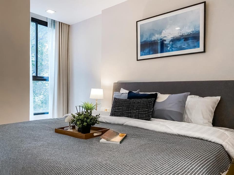 Tropical Apartment- Ultra Fast WiFi- BTS Thong Lor House in Bangkok