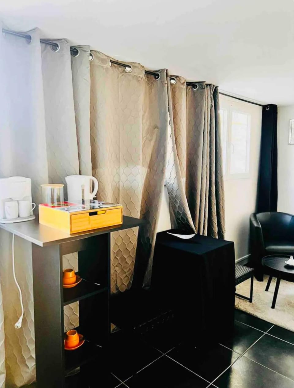 Studio proche du front de mer en plein centre-ville Apartment in Saint-Nazaire