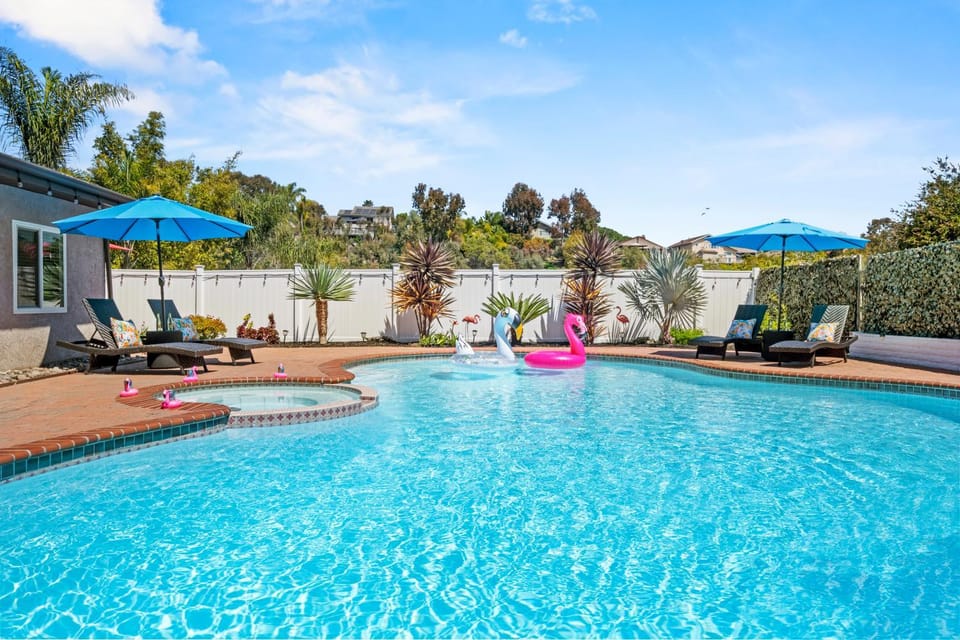 The Splash Society-Pool, Spa, Games, and Vibes House in Oceanside