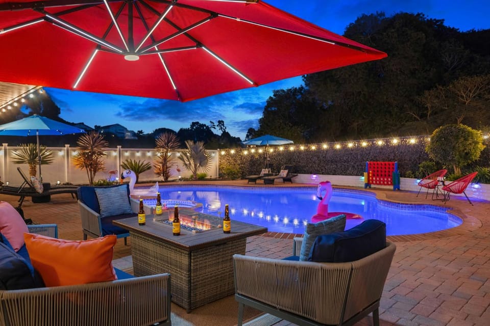 The Splash Society-Pool, Spa, Games, and Vibes House in Oceanside
