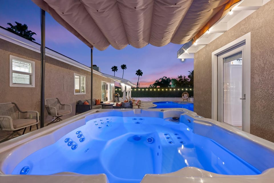 California Dreamin Resort-Style Pool House House in La Mesa