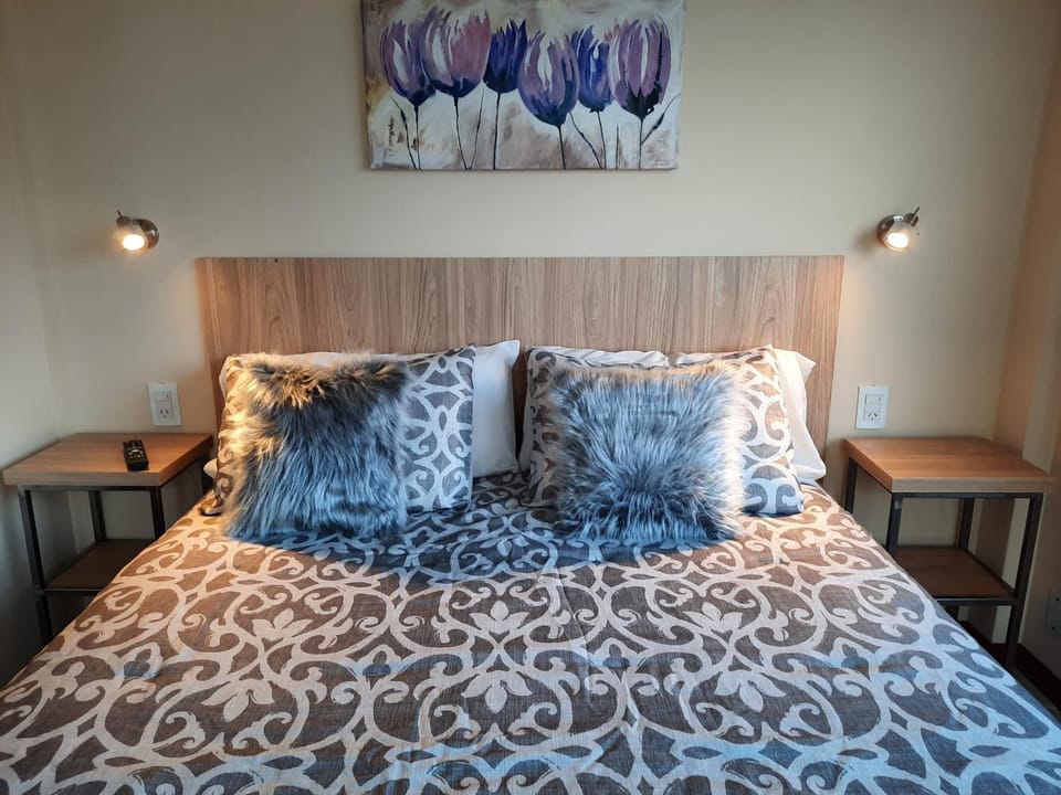 Bed, Photo of the whole room