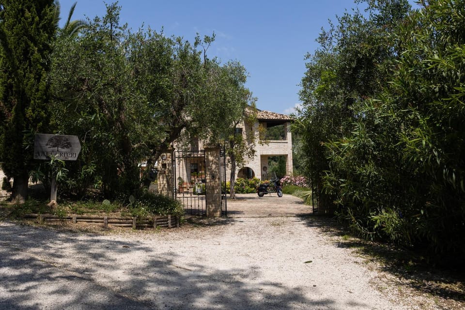 Villa Cri Cri B&B di Charme - Bike B&B Bed and Breakfast in San Benedetto del Tronto