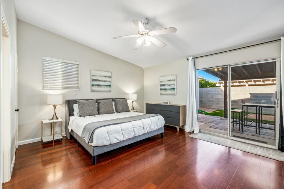 Bed, Bedroom