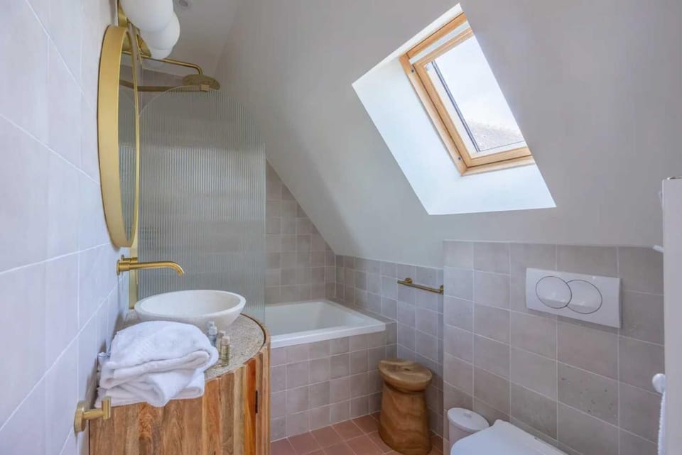 Toilet, Bathroom, Bath