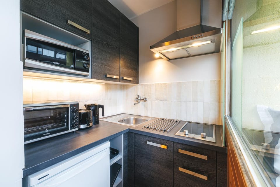 stove, stove, kitchen, kitchen