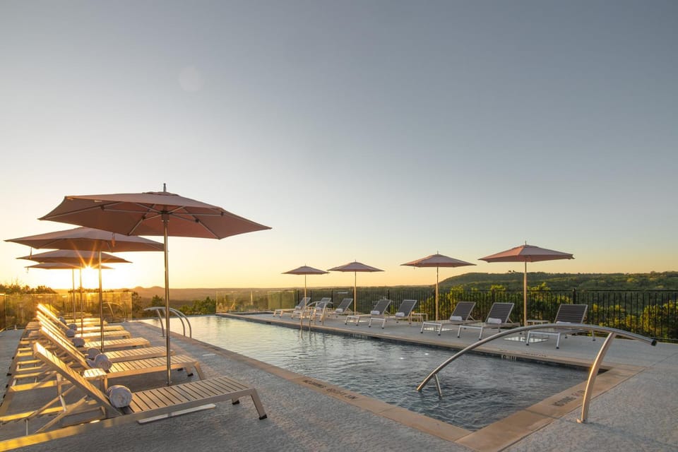 Pool view, Swimming pool