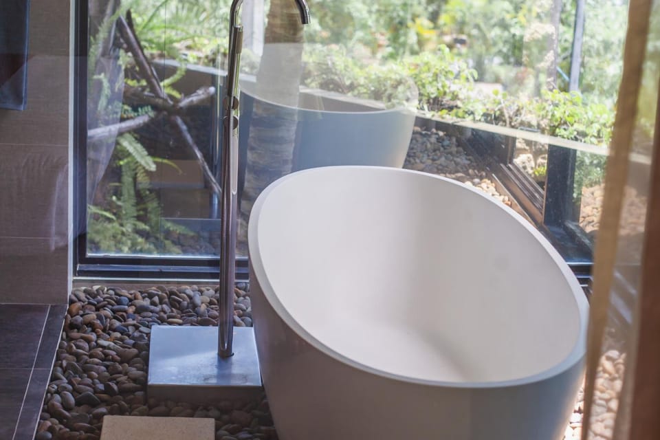 Bathroom, Bath