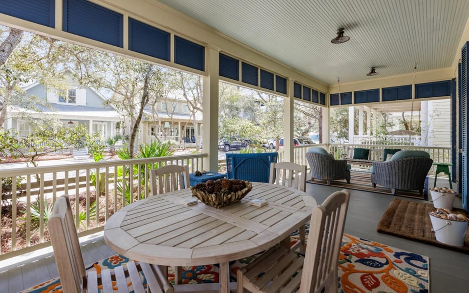 Cobalt Close & Cozy by Oversee 30A House in Seaside