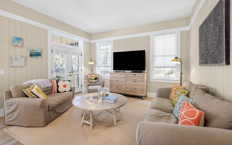 Cobalt Close & Cozy by Oversee 30A House in Seaside