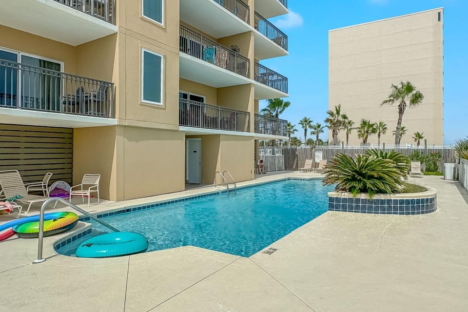 Legacy Condominium 302 House in West Beach
