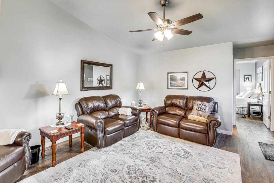 Rapid City Duplex: 26 Mi to Mount Rushmore! House in Rapid City