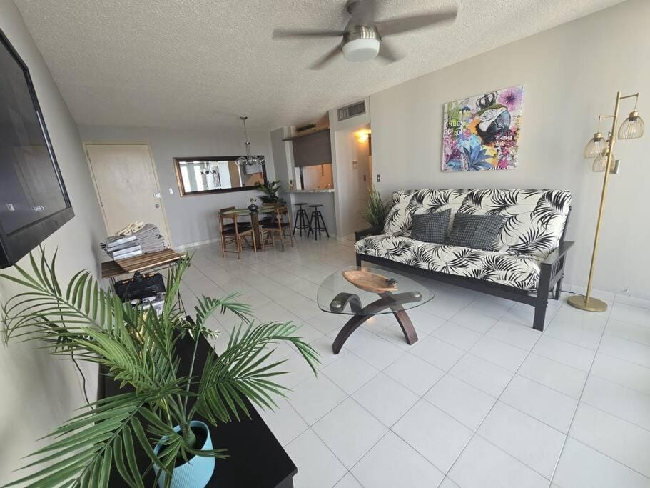 TV and multimedia, Living room, Dining area