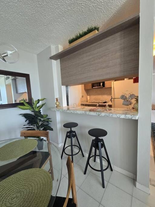Kitchen or kitchenette, Seating area, Dining area