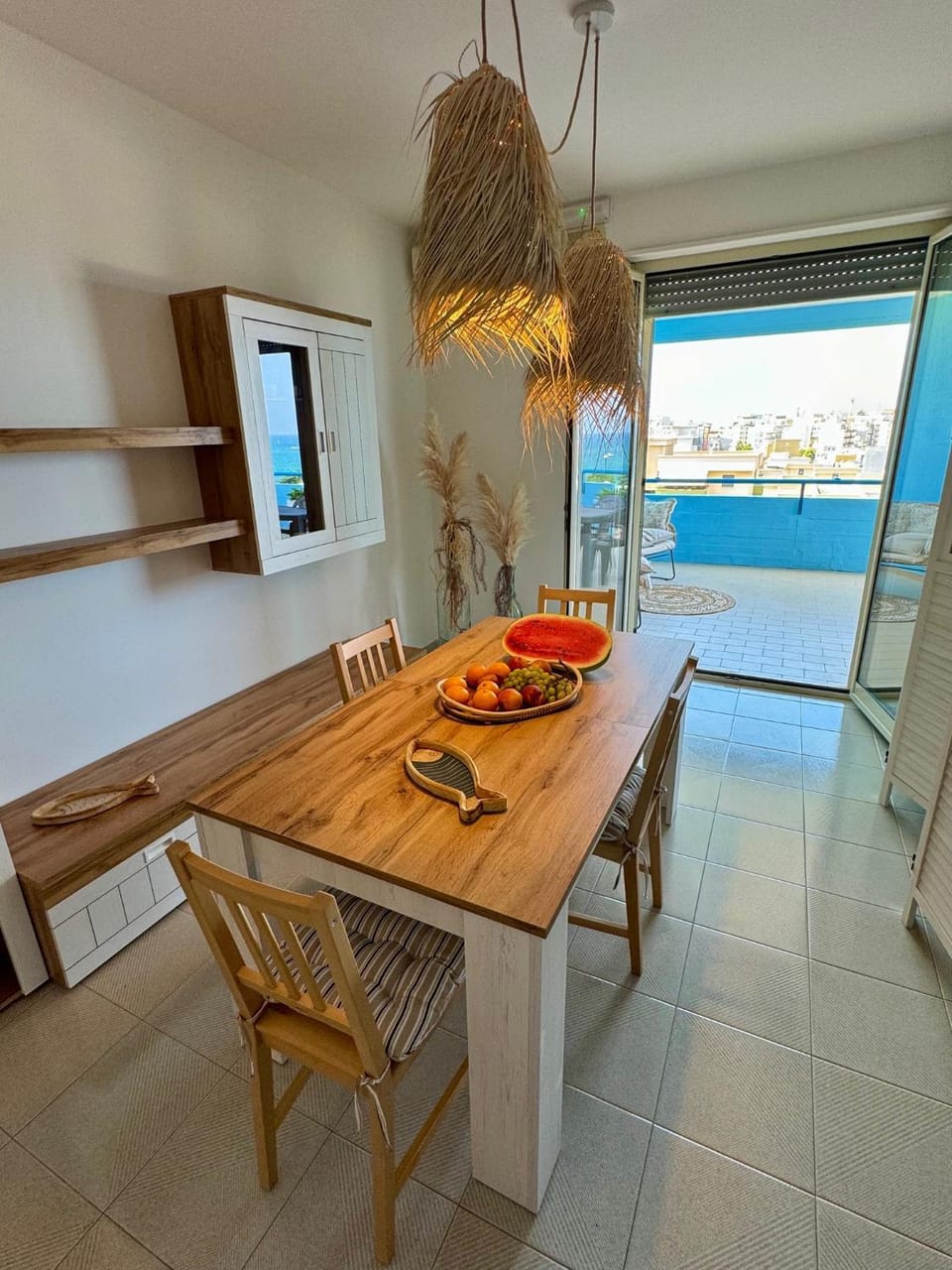 Balcony/Terrace, Food and drinks, Dining area
