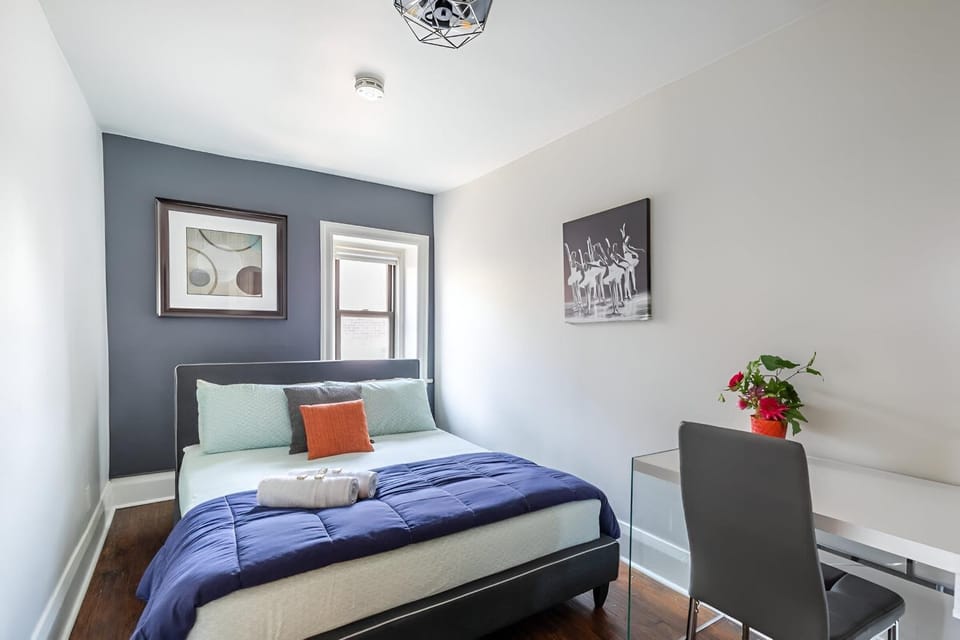 Bed, Photo of the whole room, Bedroom