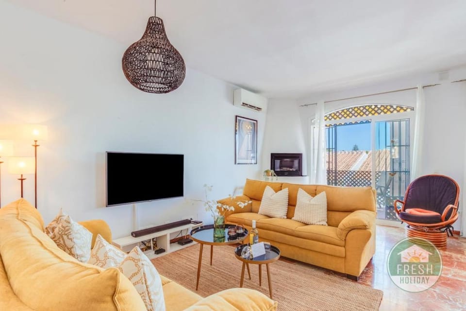 Casa Cielo Azul - only 10 mins walk to everything! Apartment in Nerja