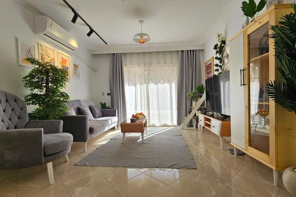 Heaven with wide view garden Apartment in Cairo Governorate