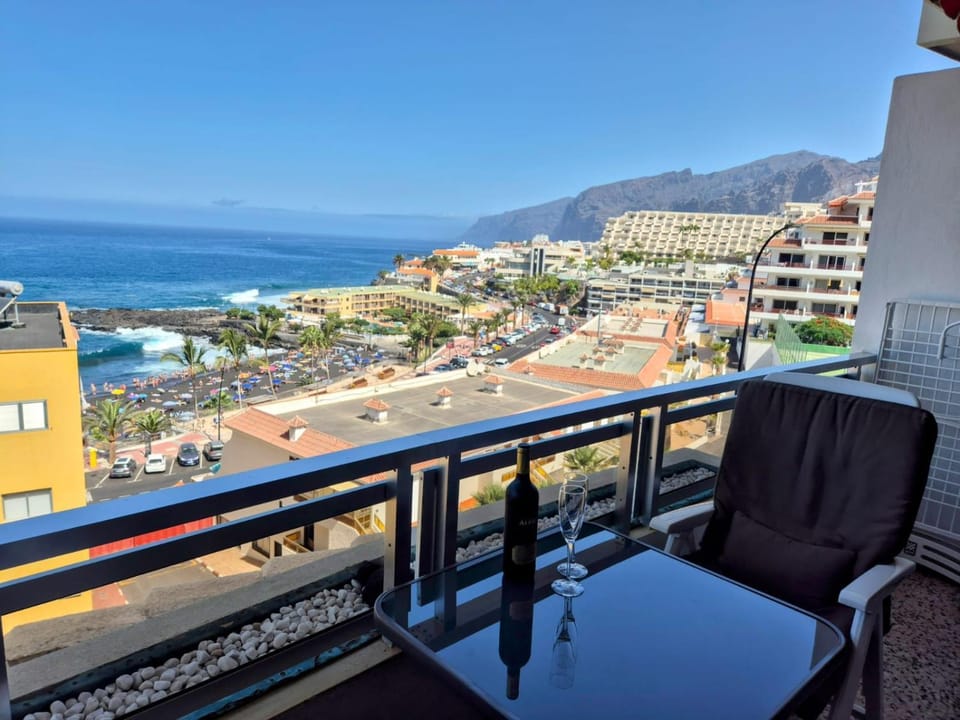 Balcony/Terrace, Mountain view, Sea view