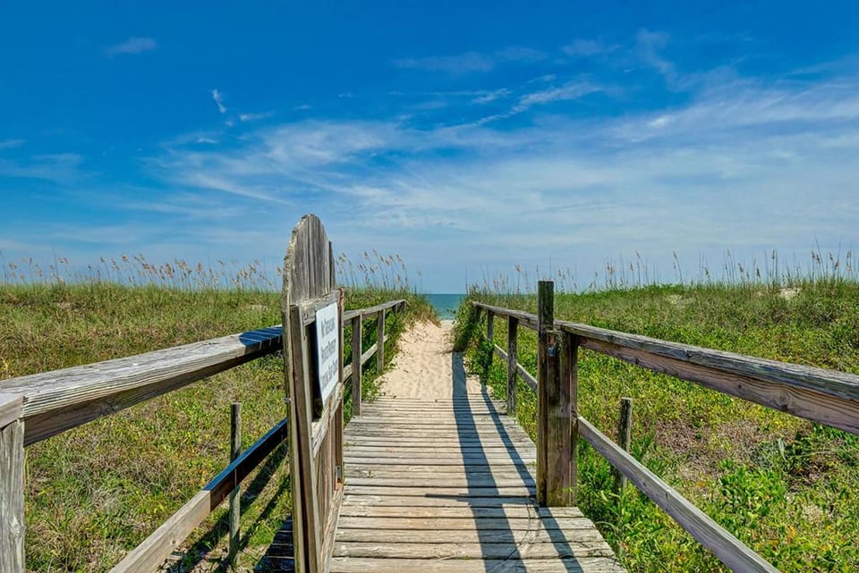 Coconut Cove by Sea Scape Properties House in Carolina Beach