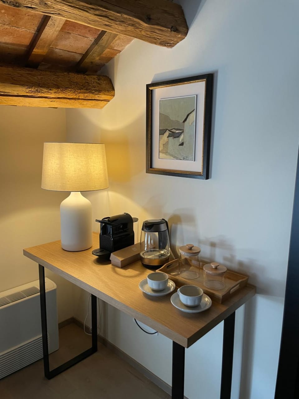 Coffee/tea facilities, Food and drinks