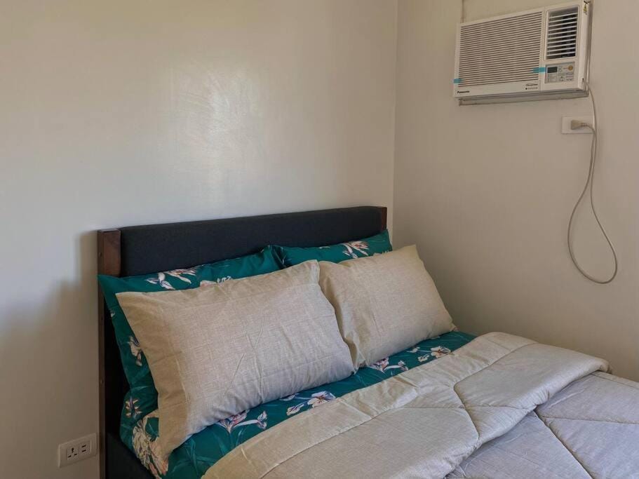 Condo - WIFI up to 100mbps - Pool - Netflix&Chill Apartment in Cebu City