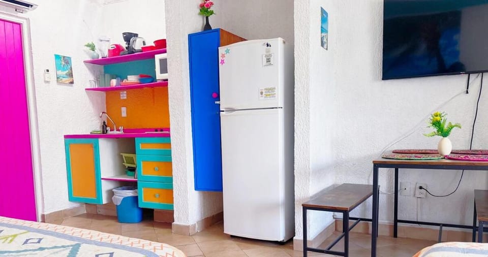 Cancun Studio - Steps to Beach and Water Fun Apartment in Cancun