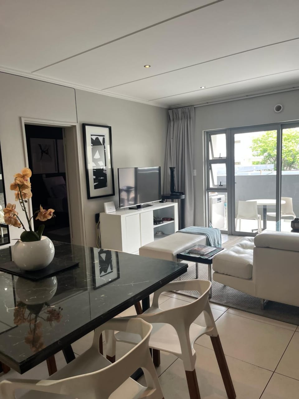 Luxury Apartment in Sandown Apartment in Sandton