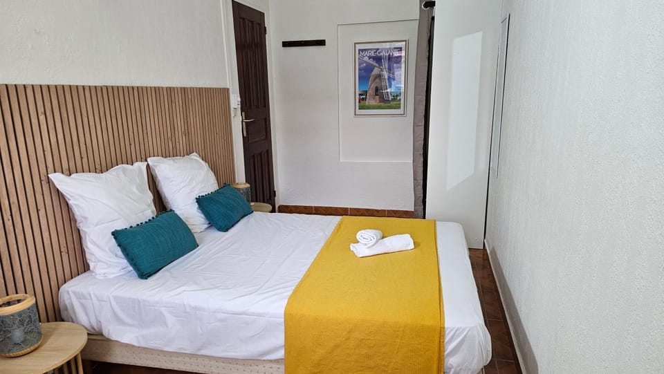 Bed, Photo of the whole room, Bedroom, towels, wardrobe